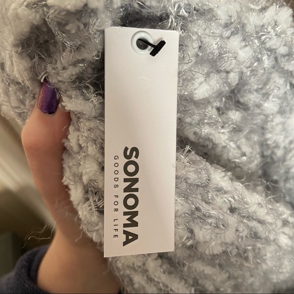NWT Silver, White, & Gray Sonoma Infinity Scarf - Picture 4 of 10